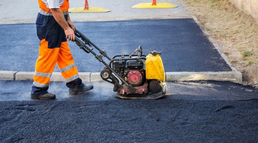 Professional gutter cleaning in Wanblee, SD